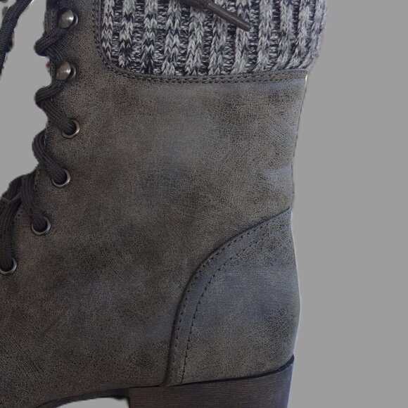 Just Fab Nyaling women's size 9 Grey ankle boot, faux leather, heel top sock - Picture 13 of 14